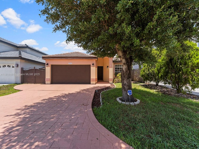 19847 NW 86th Ave, Hialeah, FL 33015 - photo 2