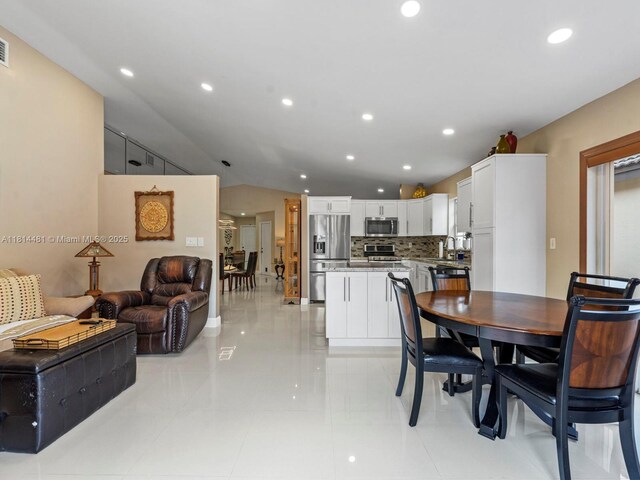 19847 NW 86th Ave, Hialeah, FL 33015 - photo 15