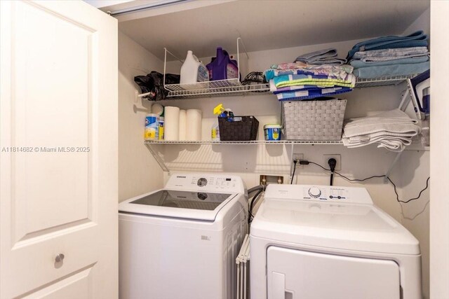 1250 S Miami Ave Unit 2208, Miami, FL 33130 - laundry area with independent washer and dryer