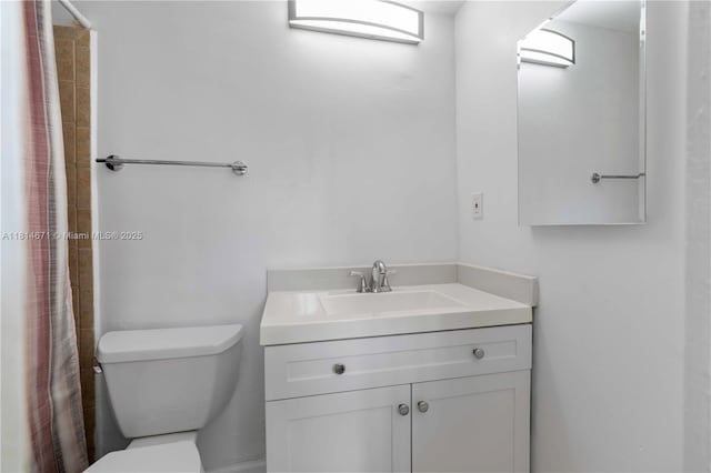 1105 NE 119th St, Biscayne Park, FL 33161 - full bath with toilet and vanity