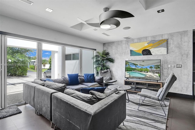 2612 Key Largo Ln, Fort Lauderdale, FL 33312 - living room with a ceiling fan