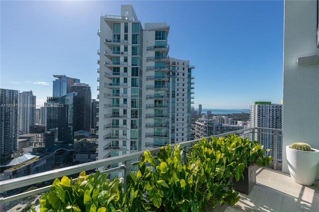 90 SW 3rd St Ph-14, Miami, FL 33130 - view of city
