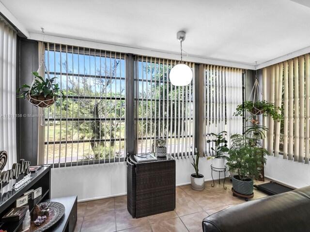 8401 Lagos De Campo Blvd Unit 210V, Tamarac, FL 33321 - view of sunroom