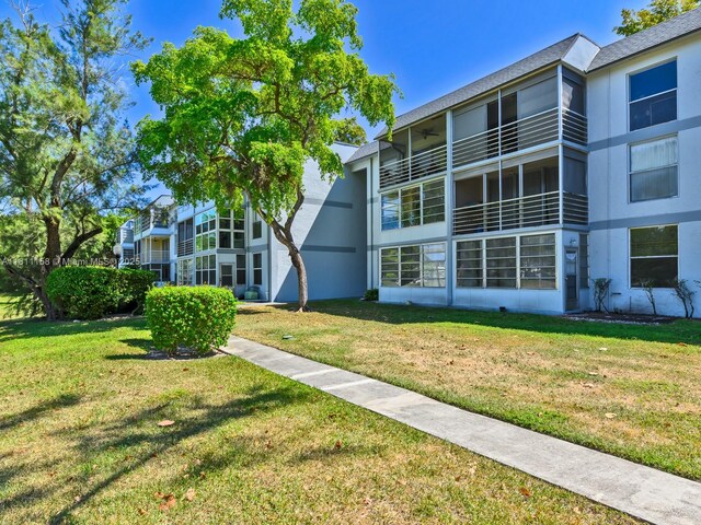 8401 Lagos De Campo Blvd Unit 210V, Tamarac, FL 33321 - view of building exterior