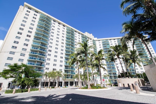 19370 Collins Ave Unit 1120, Sunny Isles Beach, FL 33160 - view of apartment building / complex