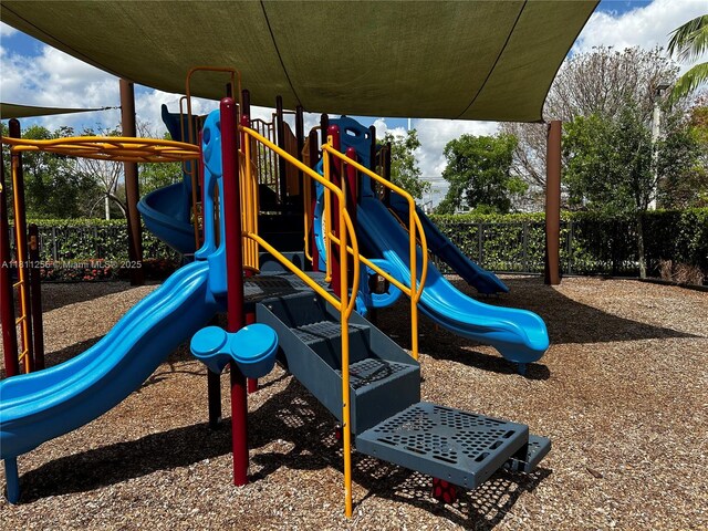 8005 NW 104th Ave Unit 24, Doral, FL 33178 - photo 23