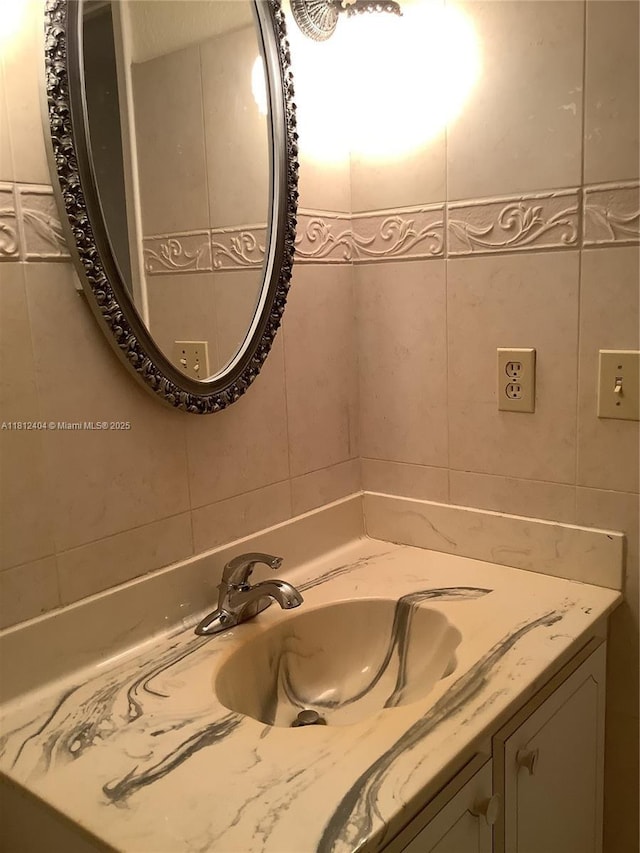 1865 S Ocean Dr Unit 10D, Hallandale Beach, FL 33009 - bathroom with vanity
