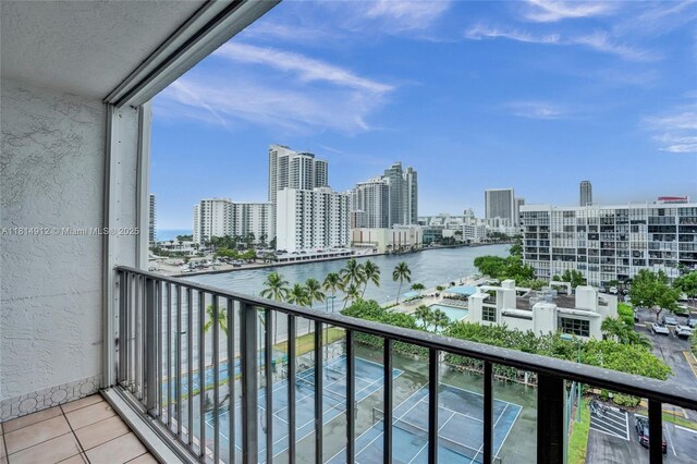 1000 Parkview Dr Unit 818, Hallandale Beach, FL 33009 - photo 54