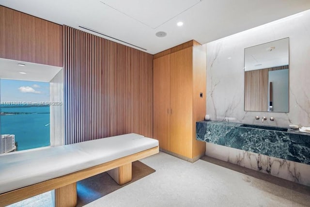 300 Biscayne Blvd Way Unit 4007, Miami, FL 33130 - miscellaneous room featuring recessed lighting