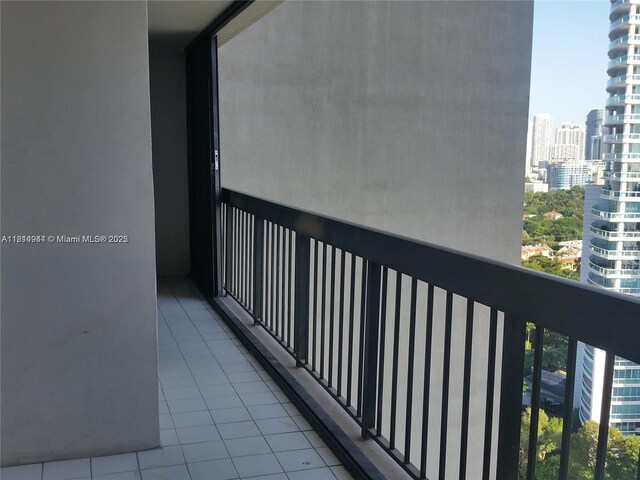 2333 Brickell Ave Unit 615, Miami, FL 33129 - balcony featuring a city view