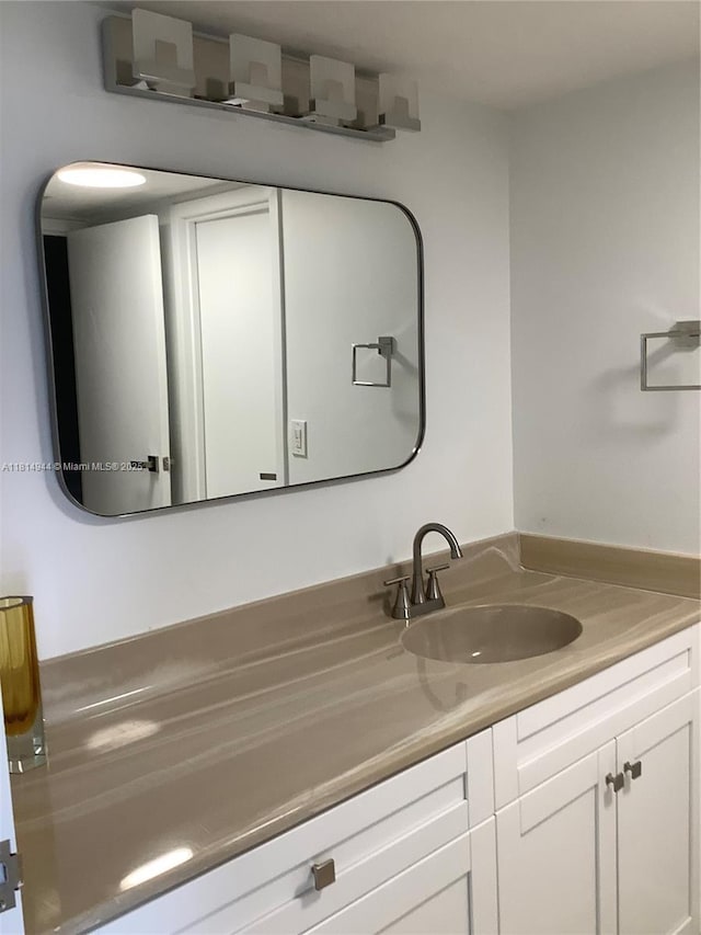 2333 Brickell Ave Unit 615, Miami, FL 33129 - bathroom with vanity