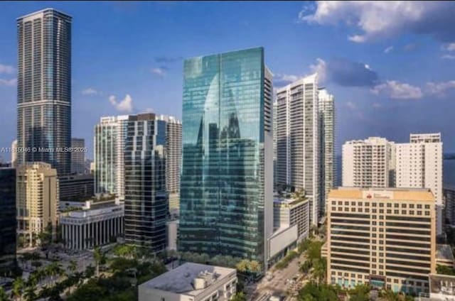 1395 Brickell Ave Unit 2814, Miami, FL 33131 - skyline view