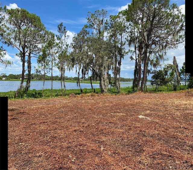 2916 Holiday Beach Dr, Avon Park, FL 33825