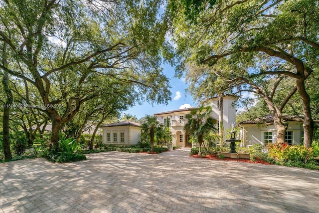 9500 SW 62nd Ct, Pinecrest, FL 33156 - mediterranean / spanish home with stucco siding