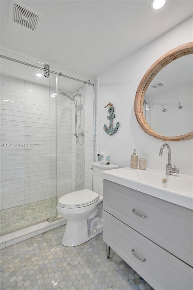 3150 N Course Ln Unit 405, Pompano Beach, FL 33069 - full bath with toilet, vanity, a shower stall, and tile patterned floors