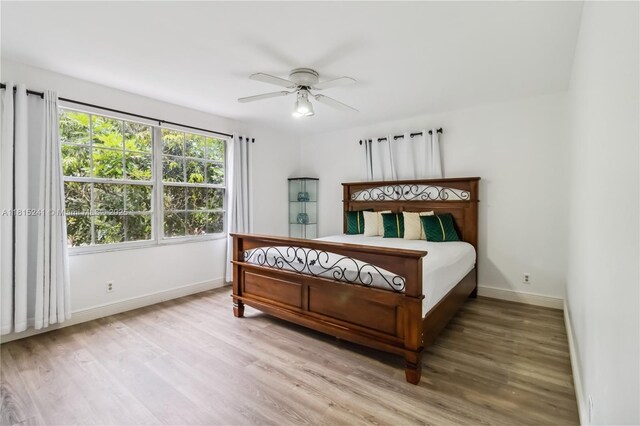 10741 N Saratoga Dr, Cooper City, FL 33026