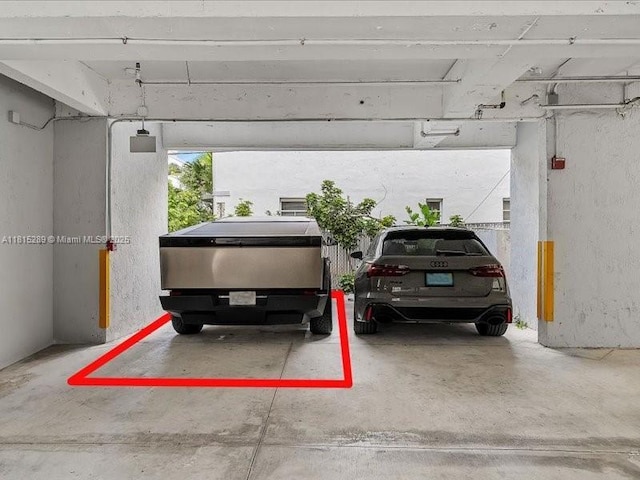 1532 Drexel Ave Unit 204, Miami Beach, FL 33139 - view of parking garage
