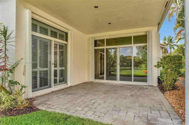 2539 Bay Pointe Dr, Weston, FL 33327 - view of patio