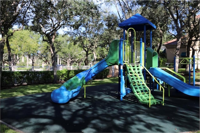 14420 NW 16th St, Pembroke Pines, FL 33028 - community play area with view of scattered trees