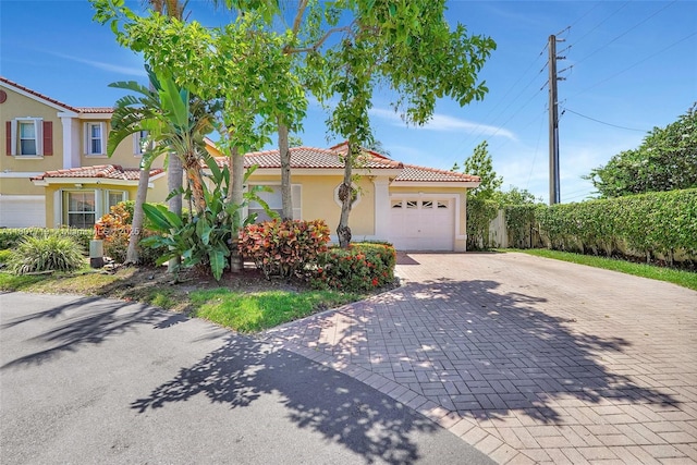 1150 Queen Palm Ct, Hollywood, FL 33019 - photo 1