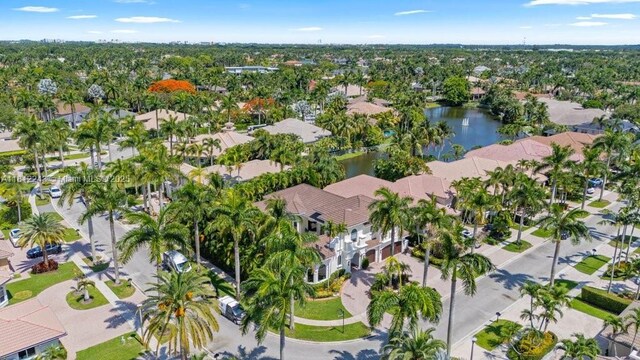 127 Swan Ave, Plantation, FL 33324 - aerial view of property's location with nearby suburban area and a large body of water
