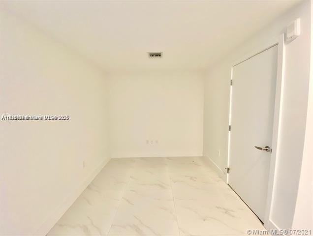 16385 Biscayne Blvd Unit 702, North Miami Beach, FL 33160 - photo 3