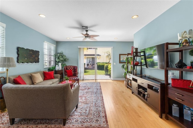7702 Paddock Pl, Davie, FL 33328 - living area featuring light wood-style flooring, a ceiling fan, and recessed lighting