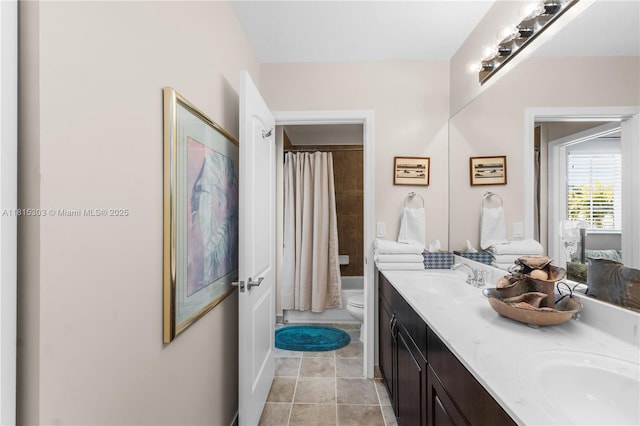 7702 Paddock Pl, Davie, FL 33328 - bathroom featuring double vanity and shower / tub combo