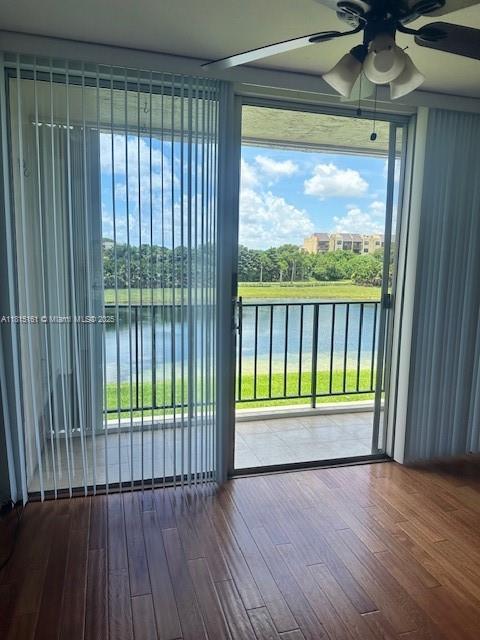 870 NW 87th Ave Unit 302, Miami, FL 33172 - photo 2