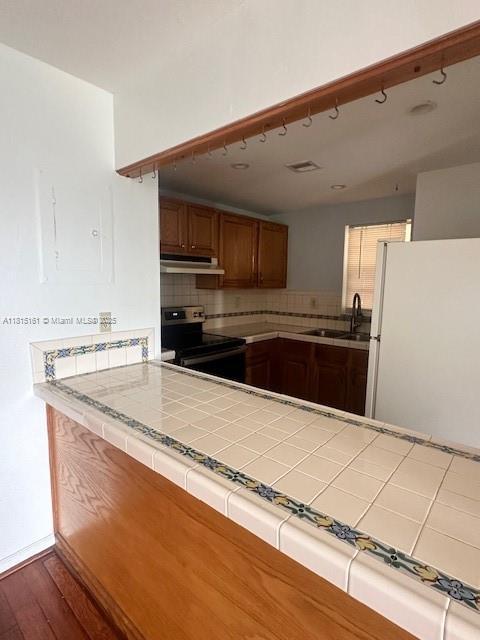 870 NW 87th Ave Unit 302, Miami, FL 33172 - photo 5