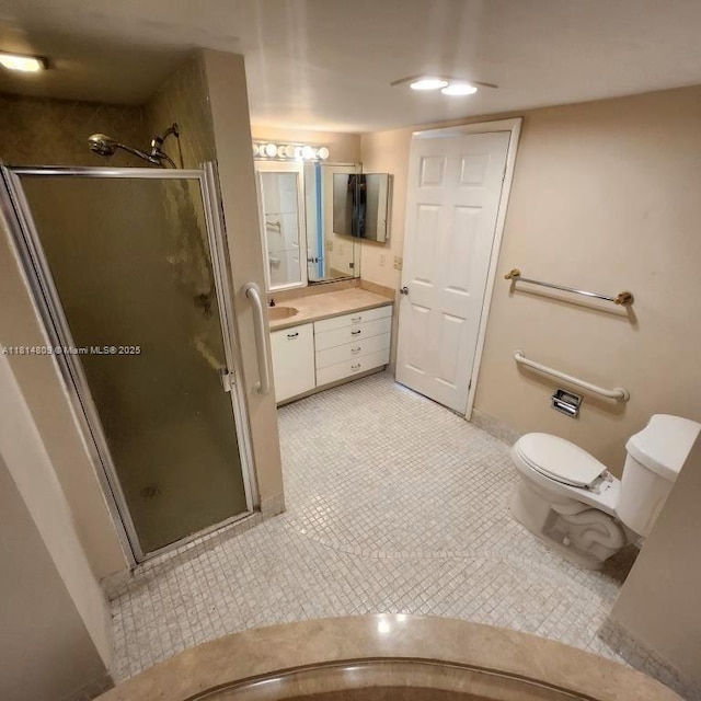 1801 S Flagler Dr Unit 1505, West Palm Beach, FL 33401 - full bath with vanity, a shower stall, toilet, and tile patterned floors