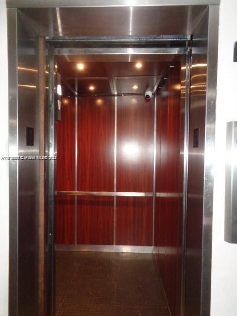 9320 Fontainebleau Blvd Unit 503, Miami, FL 33172 - view of elevator