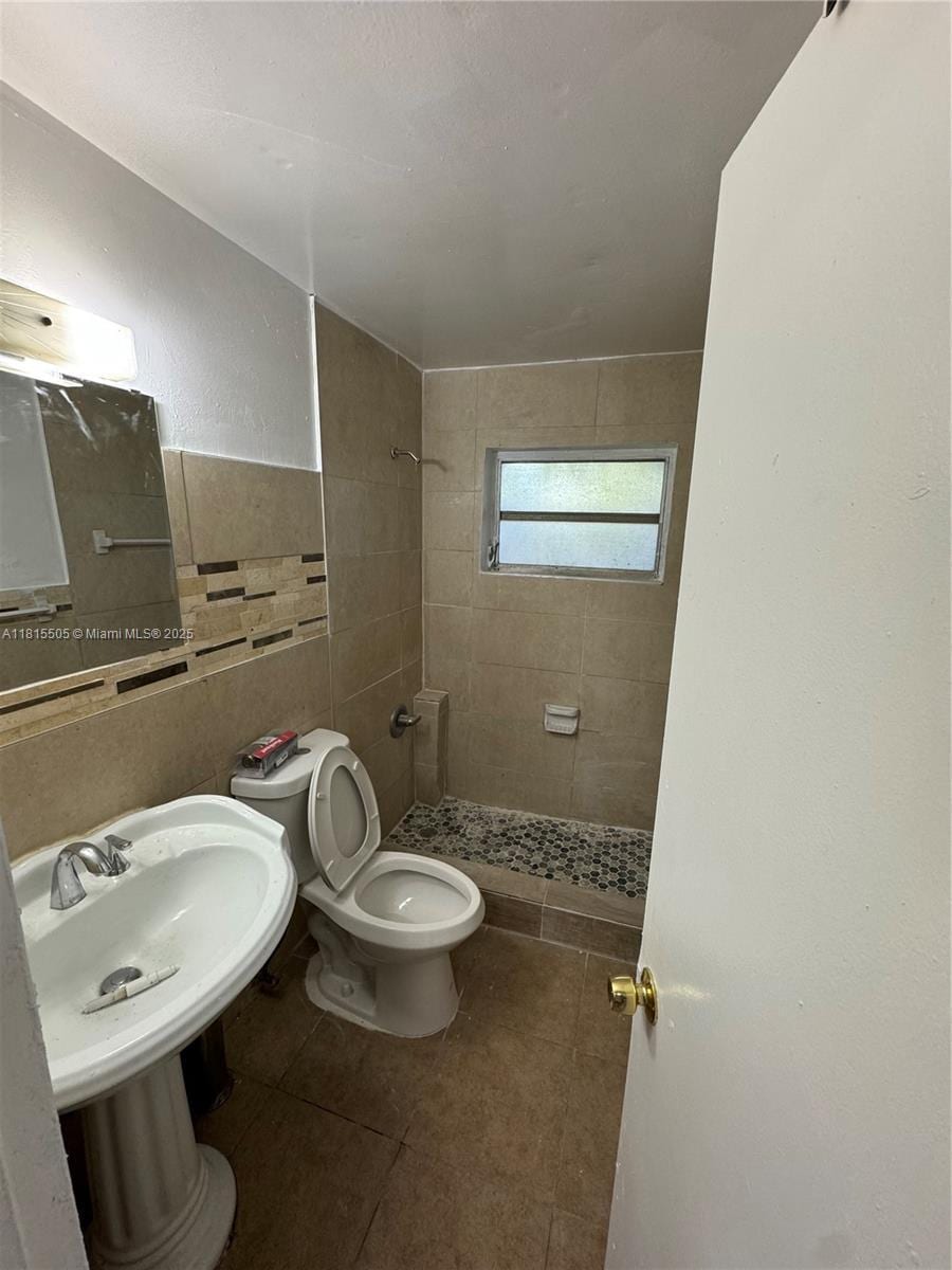 5640 NW 15th St, Lauderhill, FL 33313 - photo 3