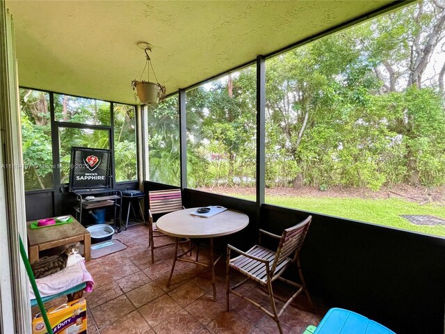 1150 N Liberty Ave Unit K, Homestead, FL 33034 - view of sunroom / solarium