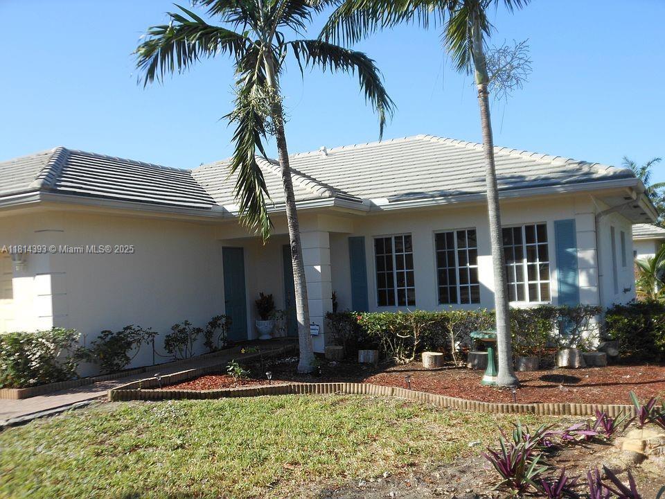 325 NW 17th Ave, Pompano Beach, FL 33069 - photo 1