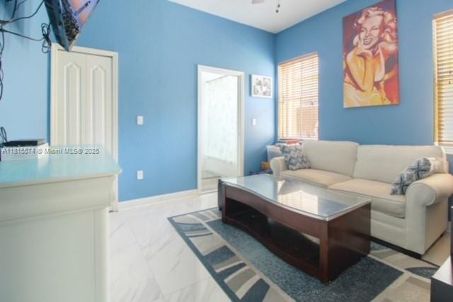 18393 NW 88th Pl, Hialeah, FL 33018 - photo 8