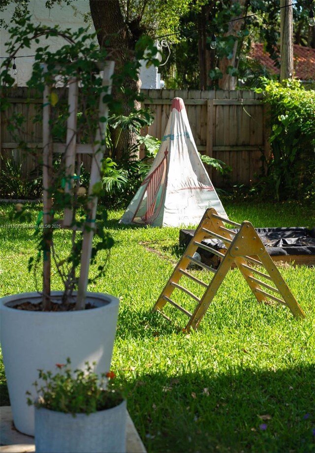 365 NE 87th St, El Portal, FL 33138 - photo 36