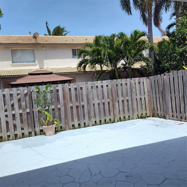 7486 SW 162nd Ct, Miami, FL 33193 - view of patio