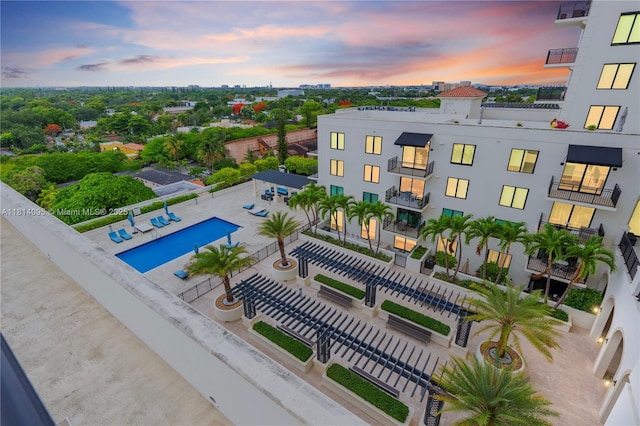 1300 Ponce De Leon Blvd Unit 1009, Coral Gables, FL 33134 - bird's eye view of a pool