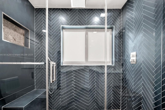 1240 NW 161st Ave, Pembroke Pines, FL 33028 - full bath featuring a stall shower