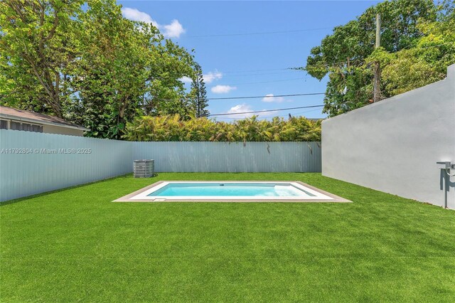 2357 SW 11th Ter, Miami, FL 33135 - view of pool