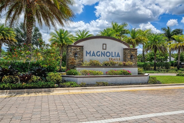 6489 N Anise Ct, Davie, FL 33314 - community sign with uncovered parking