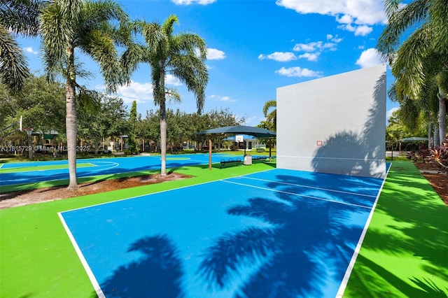 3850 E Oaks Clubhouse Dr Unit 504, Pompano Beach, FL 33069 - view of basketball court with community basketball court