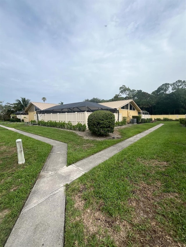 5416 Eagle Lake Dr Unit 4, Palm Beach Gardens, FL 33418 - view of home's exterior
