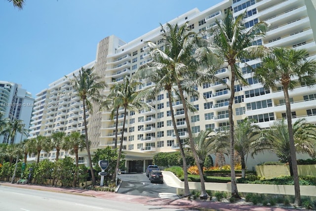 5600 Collins Ave Unit 10E, Miami Beach, FL 33140 - view of apartment building / complex