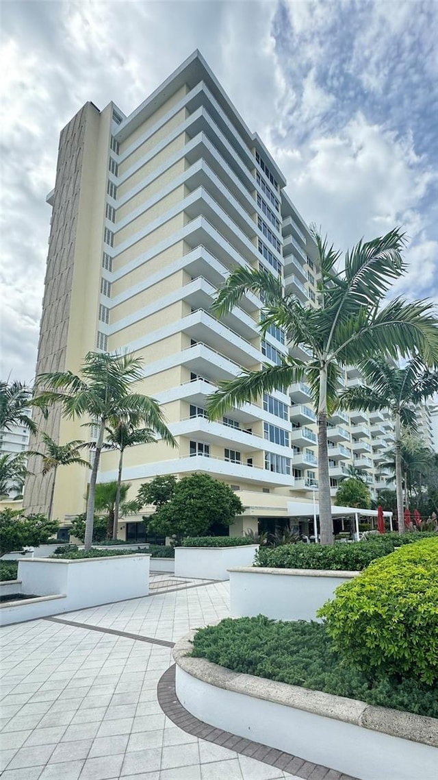 5600 Collins Ave Unit 10E, Miami Beach, FL 33140 - view of apartment building / complex