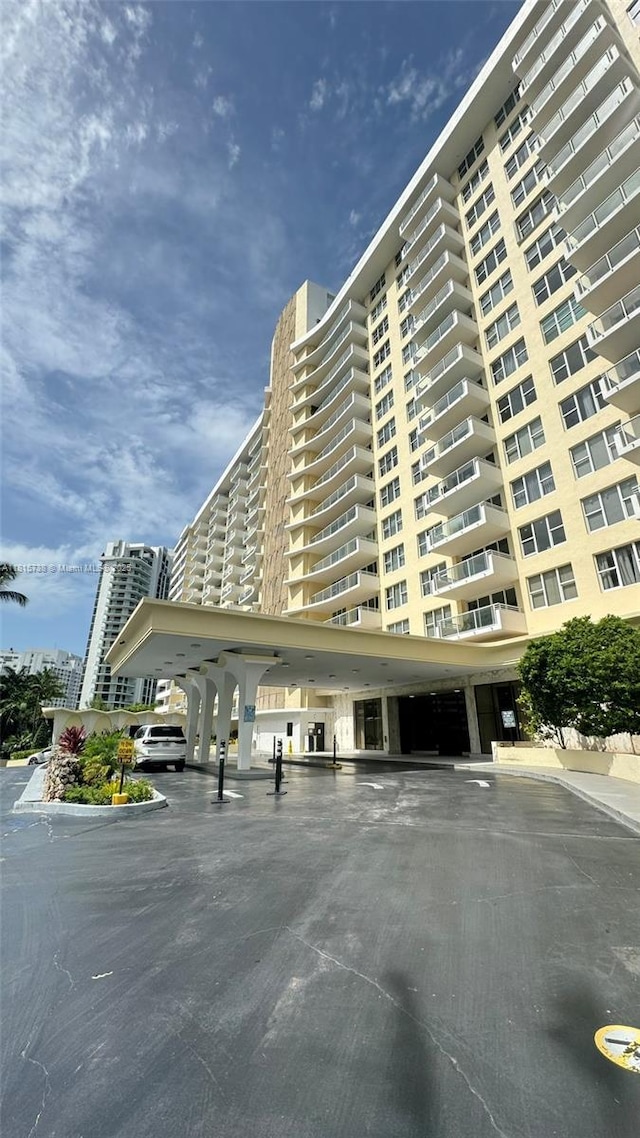 5600 Collins Ave Unit 10E, Miami Beach, FL 33140 - view of apartment building / complex