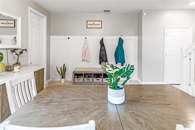 724 SE 37th Ave, Homestead, FL 33033 - dining area featuring baseboards