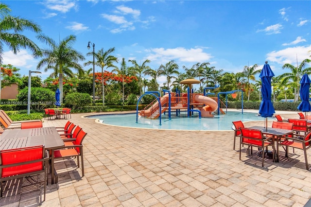 724 SE 37th Ave, Homestead, FL 33033 - view of community play area
