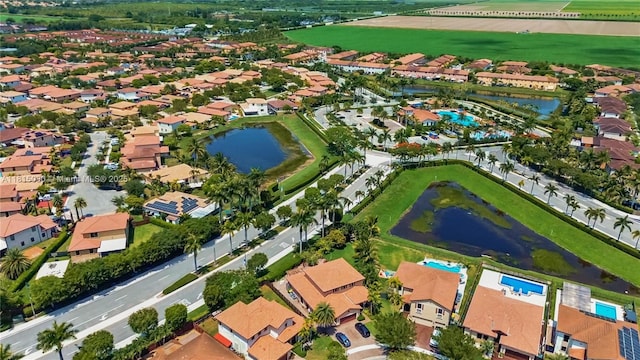 724 SE 37th Ave, Homestead, FL 33033 - view of property location with a large body of water and nearby suburban area